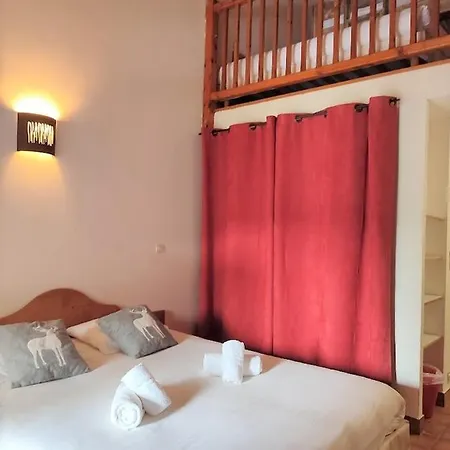 Les Blancs 2* Pra Loup