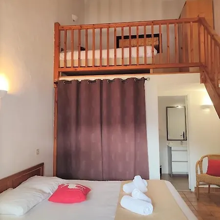 Les Blancs 2* Pra Loup